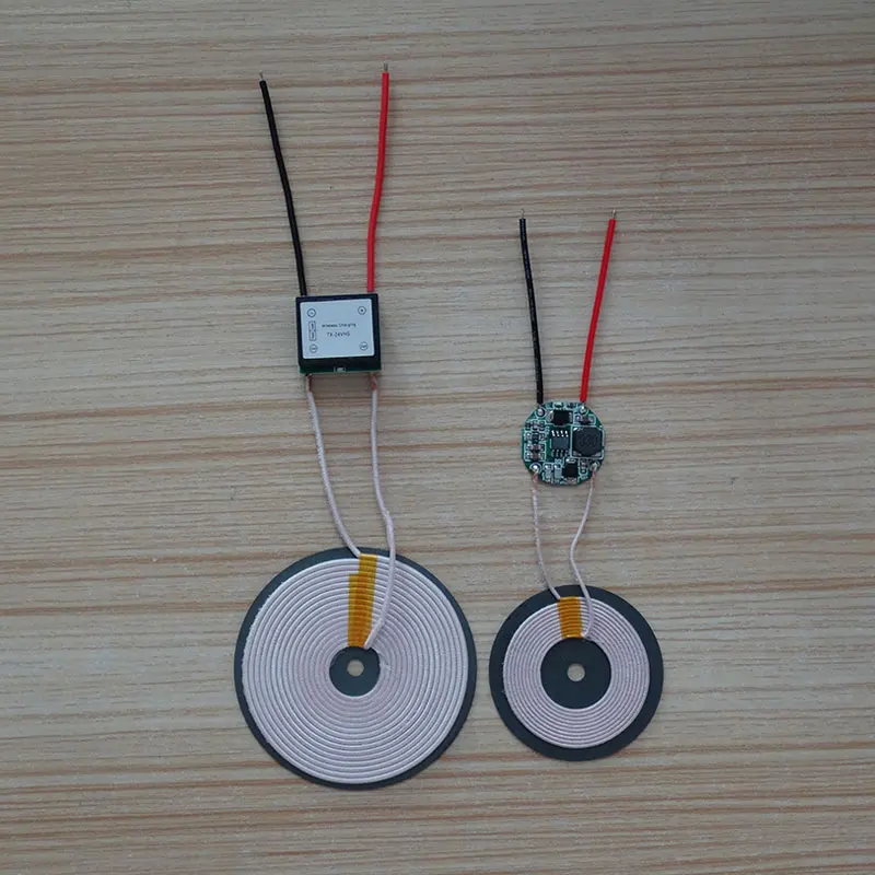 24V Emitting High Current with Protection Indication Wireless Charging Module with Magnetic Partition Output 5V/4A Module