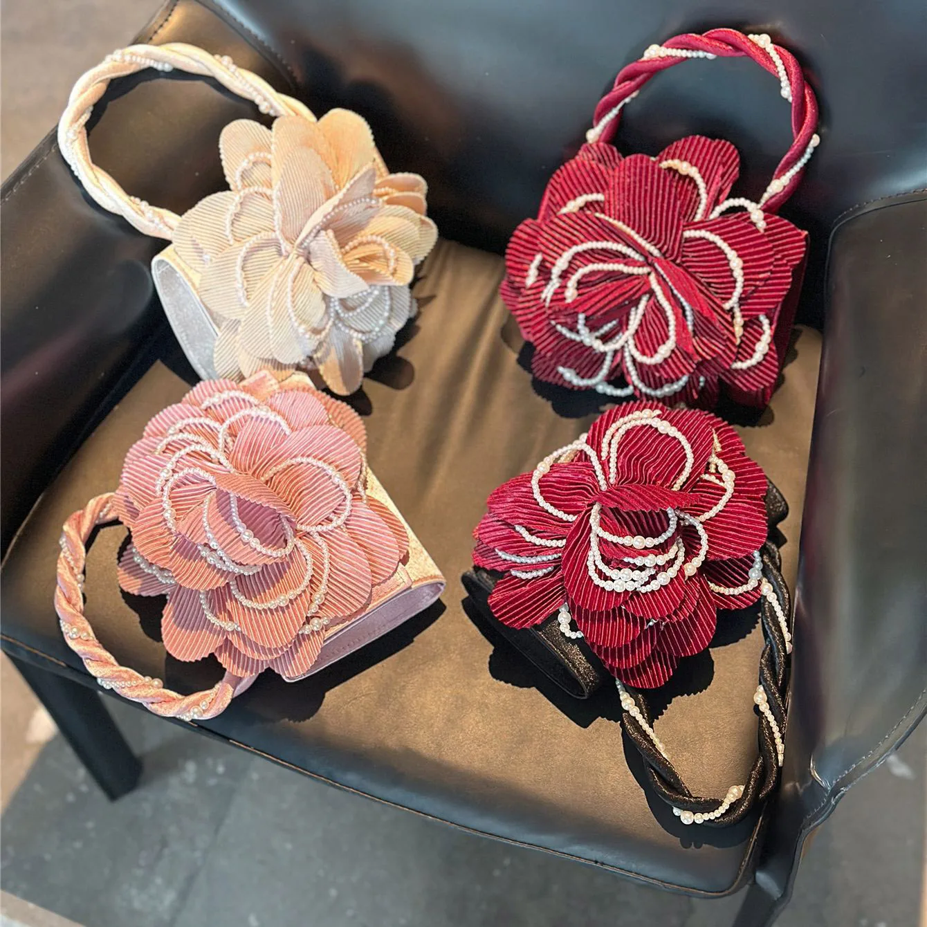 

Винтажная вечерняя сумка с жемчужным цветком для женщин, модные элегантные сумки с аппликацией, роскошный французский дизайн, женские банкетные сумки