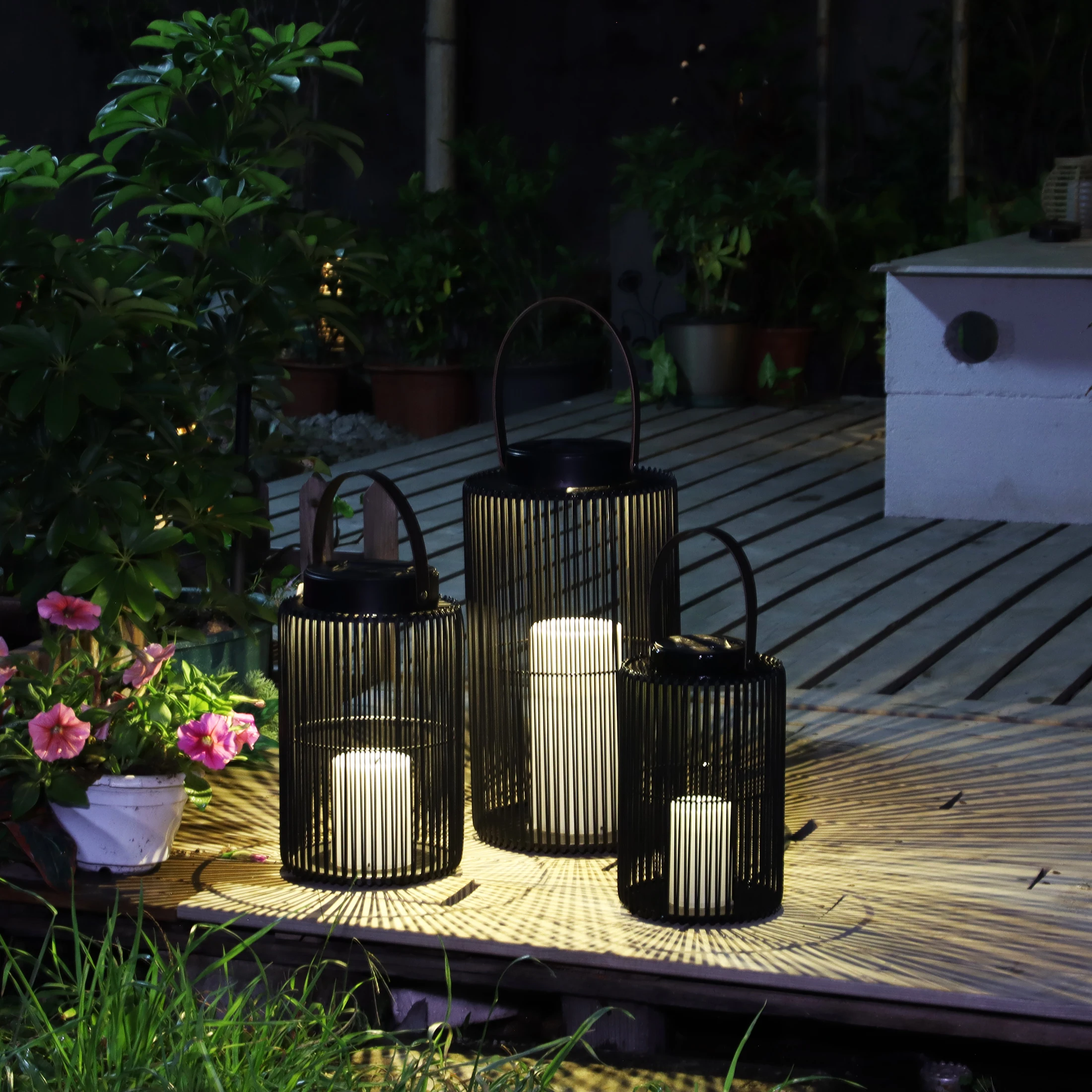 

Solar powered courtyard lights, modern and minimalist terrace garden balcony lawn lights, floor standing portable outdoor atmosp