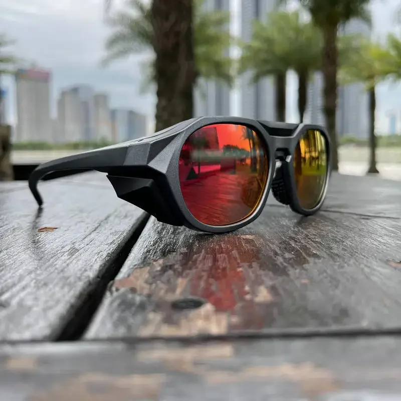 Professional outdoor mountaineering polarizer snow mountain hiking all-round protection Taiwan-funded PC high contrast