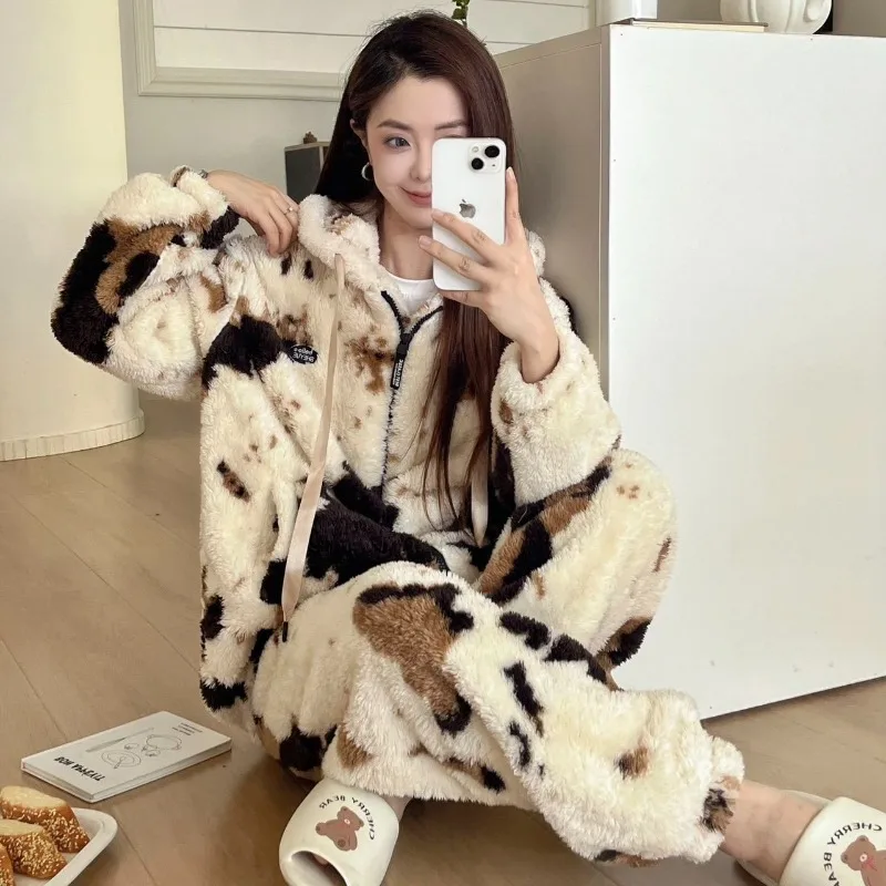 

Thickened Coral Velvet Flannel Warm Hooded Pajamas Women's Stripes Can Be Worn Out As Loungewear Autumn and Winter New Underwear
