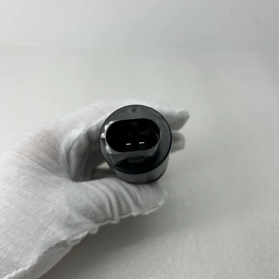 Насос омывателя лобового стекла 67126934159 для BMW E60 E61 E65 E66 E81 E87 E88 E82 E90 E91 E92 E70 E71 E89 F10 F30 F35