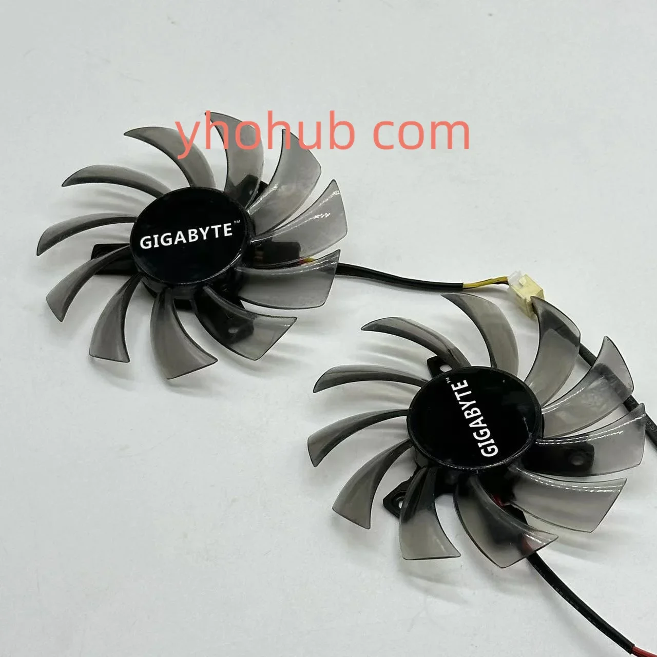 Everflow T128010SL DC 12V 0.15A Dia. 75mm C.T.C 39mm 3-Wire Server Frameless Cooling Fan