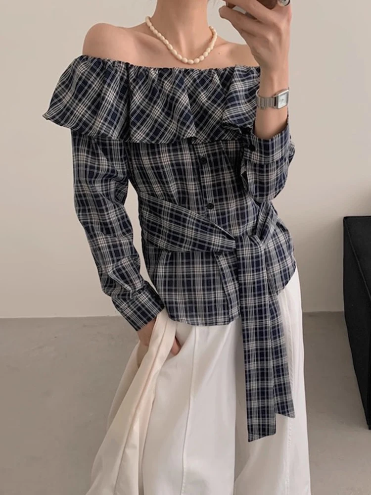 قميص نسائي كاروهات بتصميم عتيق أنيق بأكمام طويلة وحزام خصر، بتصميم كوري عصري يبرز الرشاقة بكتف واحد وربطة خصر، مناسب للربيع و...