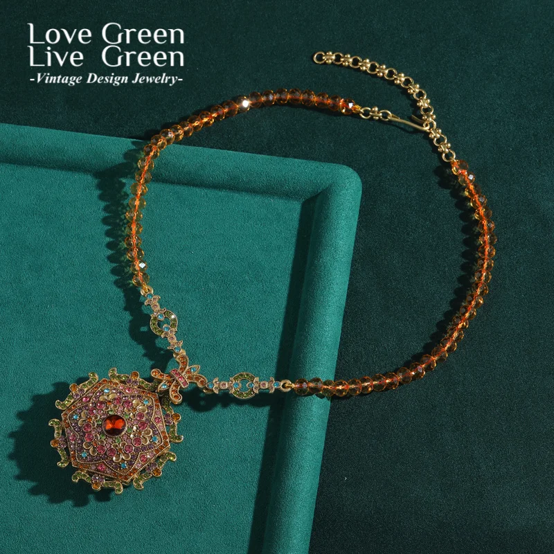 

Vintage Crystal Necklace Pendant Gold Color Colorful Rhinestones Flower Orange Bead Chain Woman Luxury Designer Accessories