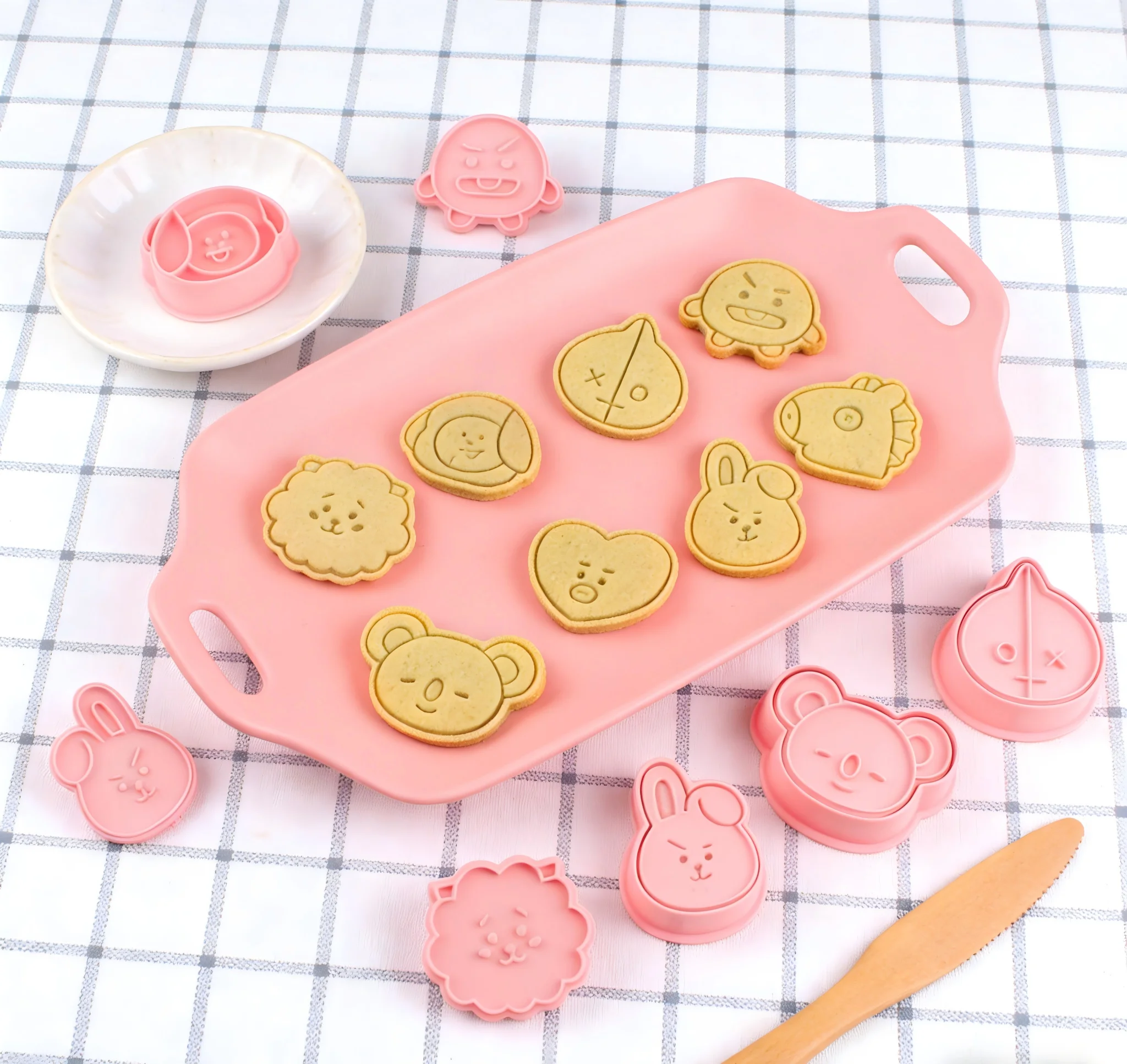 Molde para Galletas con Diseño de BT21, Molde 3D para Hornear en Casa, Molde para Prensar, Herramienta de Cocina para Hacer Postres, Ideal para Fiestas