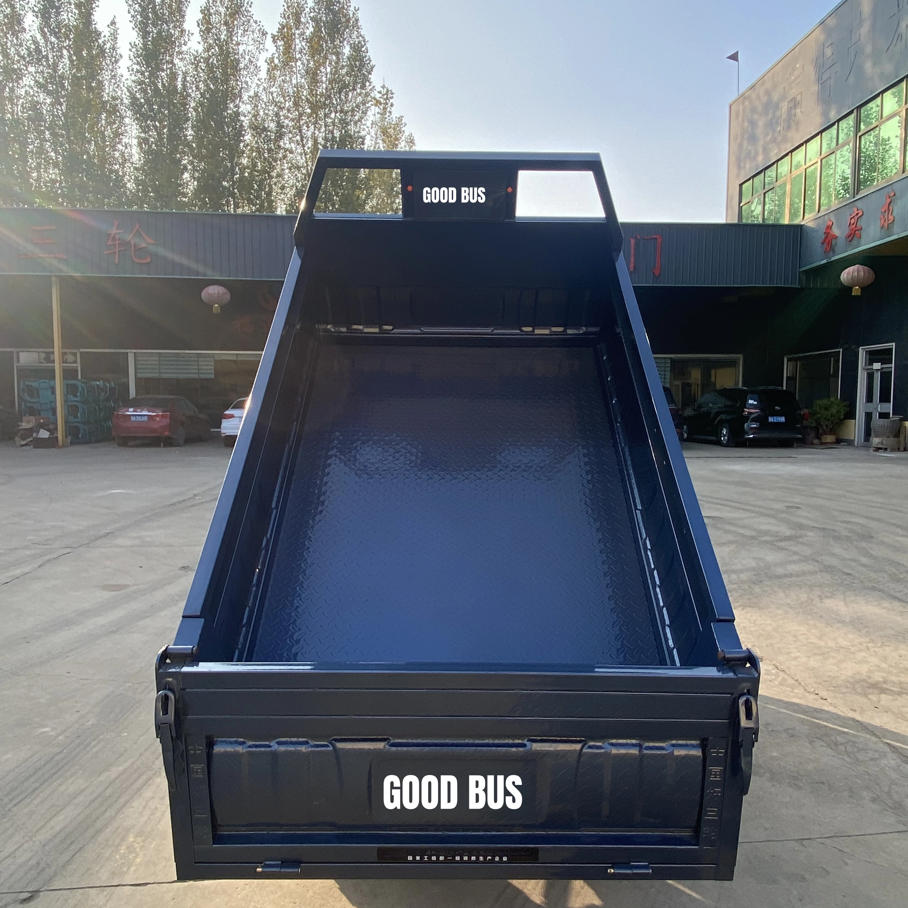 1000W 60V Electric Hydraulic Tipping Cargo Tricycle, Self-unloading 3-Wheeler Farm Dumper Truck