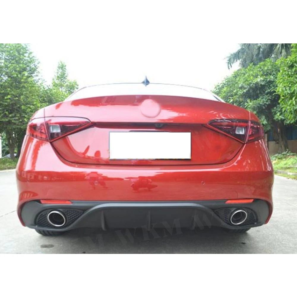 PP Black Rear Bumper Lip Diffuser Spoiler With Steel Exhaust For Alfa Romeo Giulia Standard 2016-2018 Sport Style Car Bumper