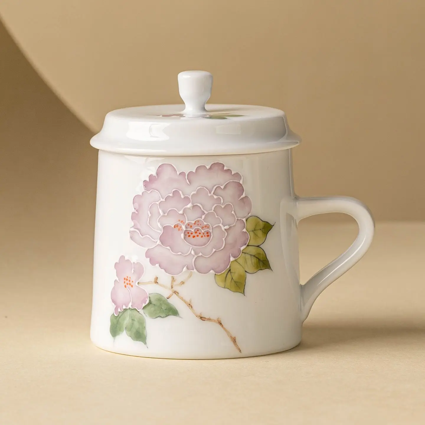 

Hand Drawn Pile Carved Hibiscus Flower Mug, Ceramic Office Cup With Lid, Household Drinking Cup, High-End Exquisite Tea Cup