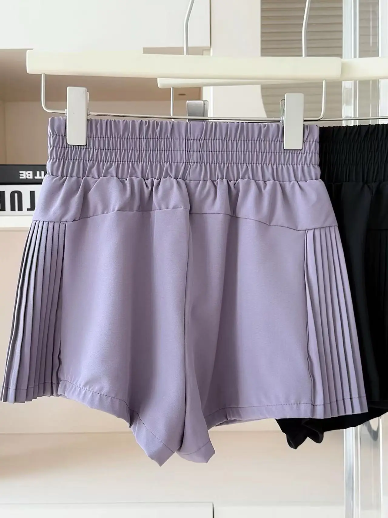 Damen Yoga-Shorts, Zweiteiler-Optik, locker geschnitten, Anti-Exposure, atmungsaktiv, schnelltrocknend, für Laufen, Fitness, Sport, kurze Hose mit Tasche – Detail 16