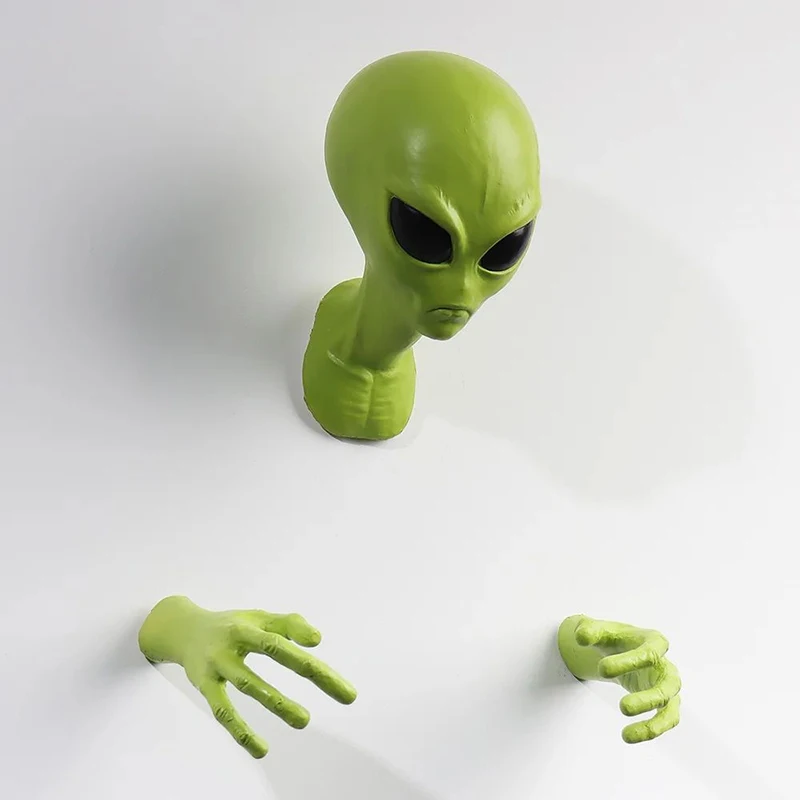 Green Alien UFO Visitor 51 Area Extraterrestrial Organism Monster Creative Study Living Room Wall Hanging Ornament Halloween