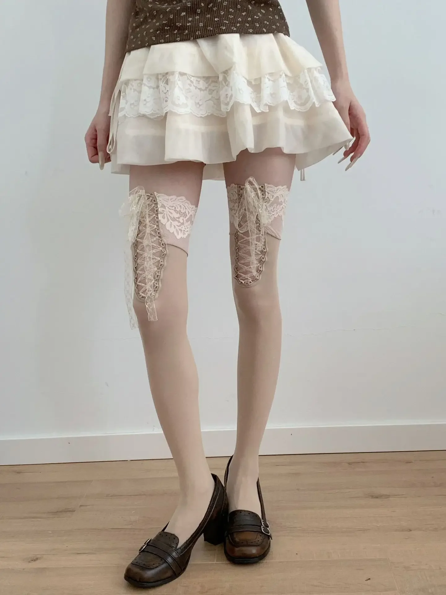 Medias hasta el muslo con encaje estilo Y2K, medias con diseño floral calado y tirantes, estilo kawaii, lolita, jirai kei, para cosplay de princesa.