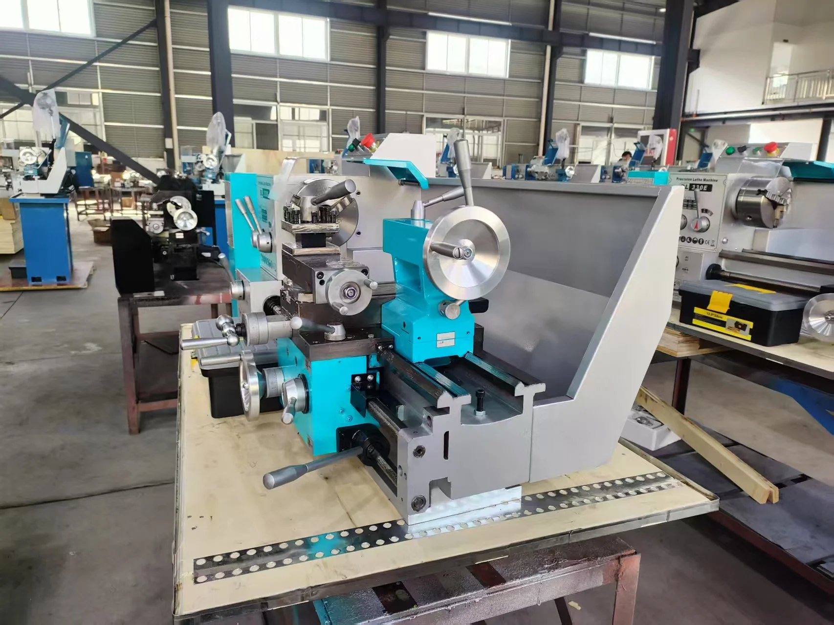 ماكينة خراطة معدنية أفقية BL33 - مراجعة Workshop Tools Bench وسعره