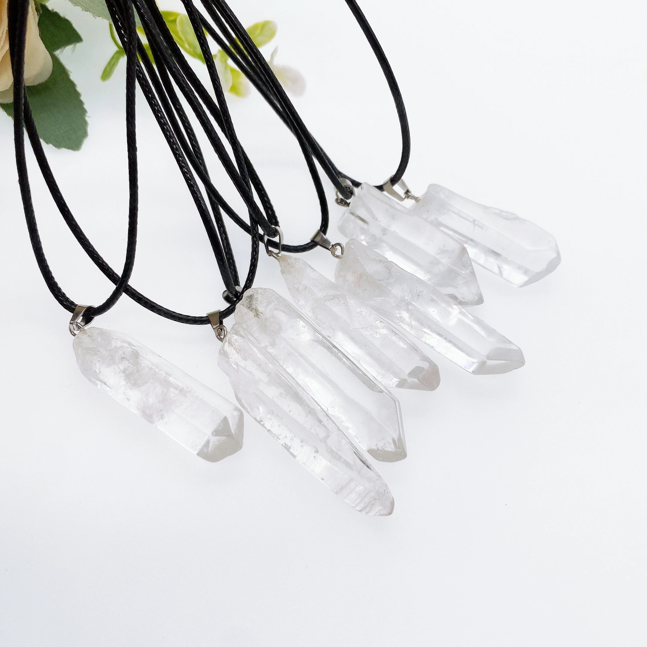 Natural Rock Crystal Clear Quartz Stone Column Pendant Necklace For Women Fashion Healing Weave Jewelry Souvenir Gift