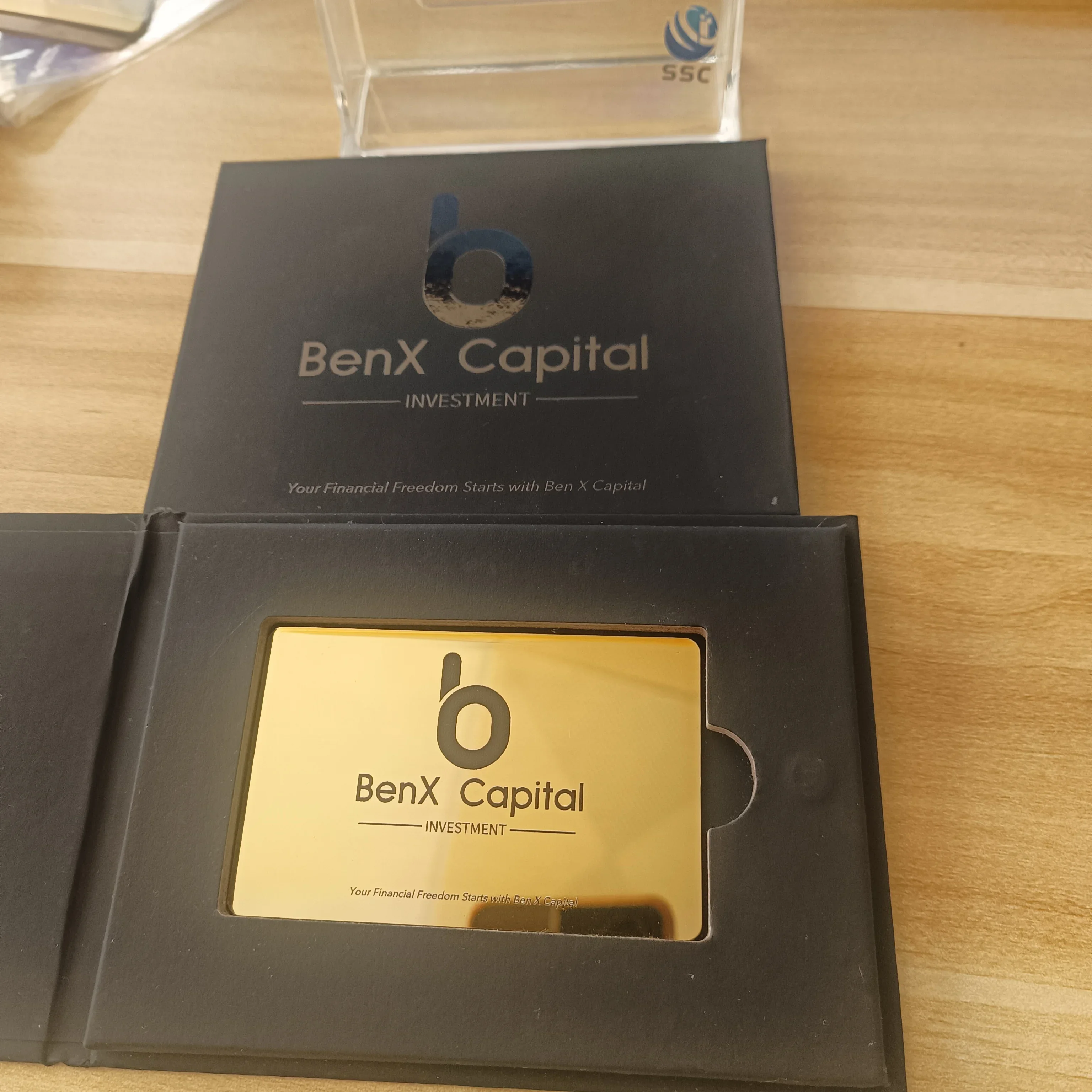 

Barley OEM Hot Sell Custom logo nfc card Magnet Box business card Packaging Box with uv print