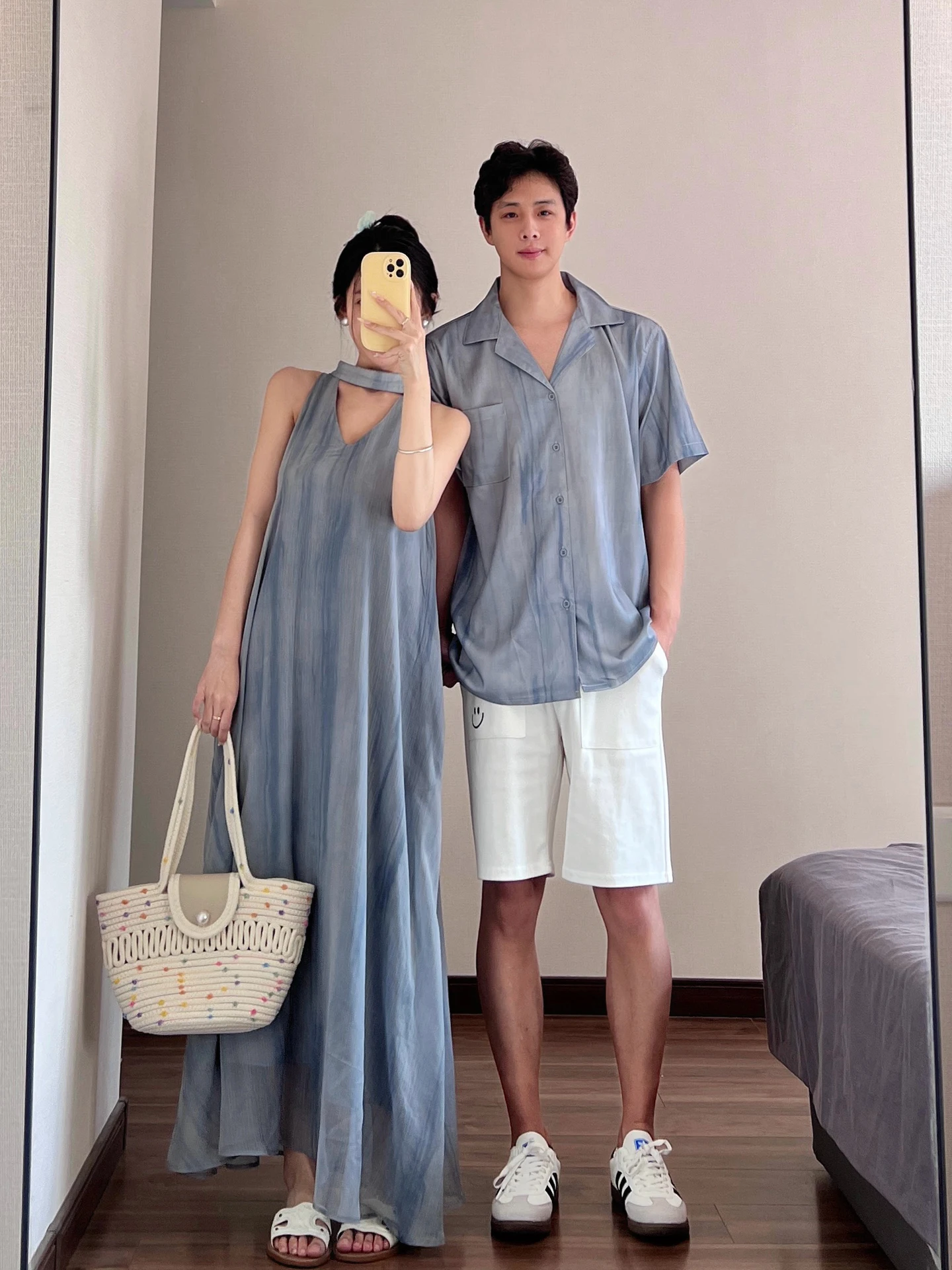 

American Retro Short Sleeve Shirt Couple's Outfit Summer Beach Vacation Style Hanging Neck V-neck Long Dress Youth Trend