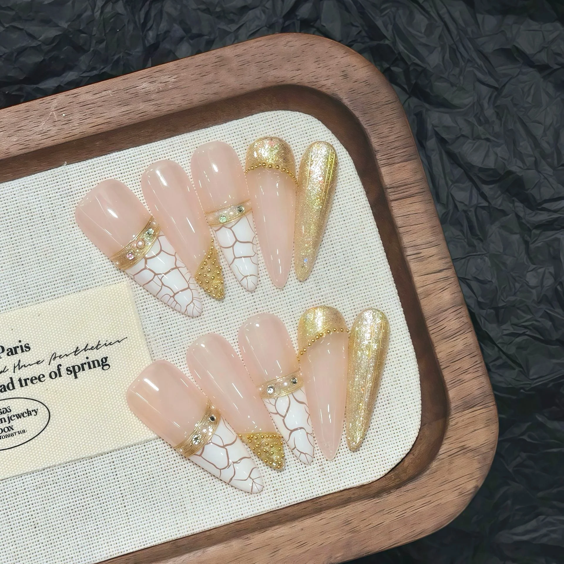 

Casual High-End Metal Cracked European and American Style Fashionable Wearable Manicure (018)
