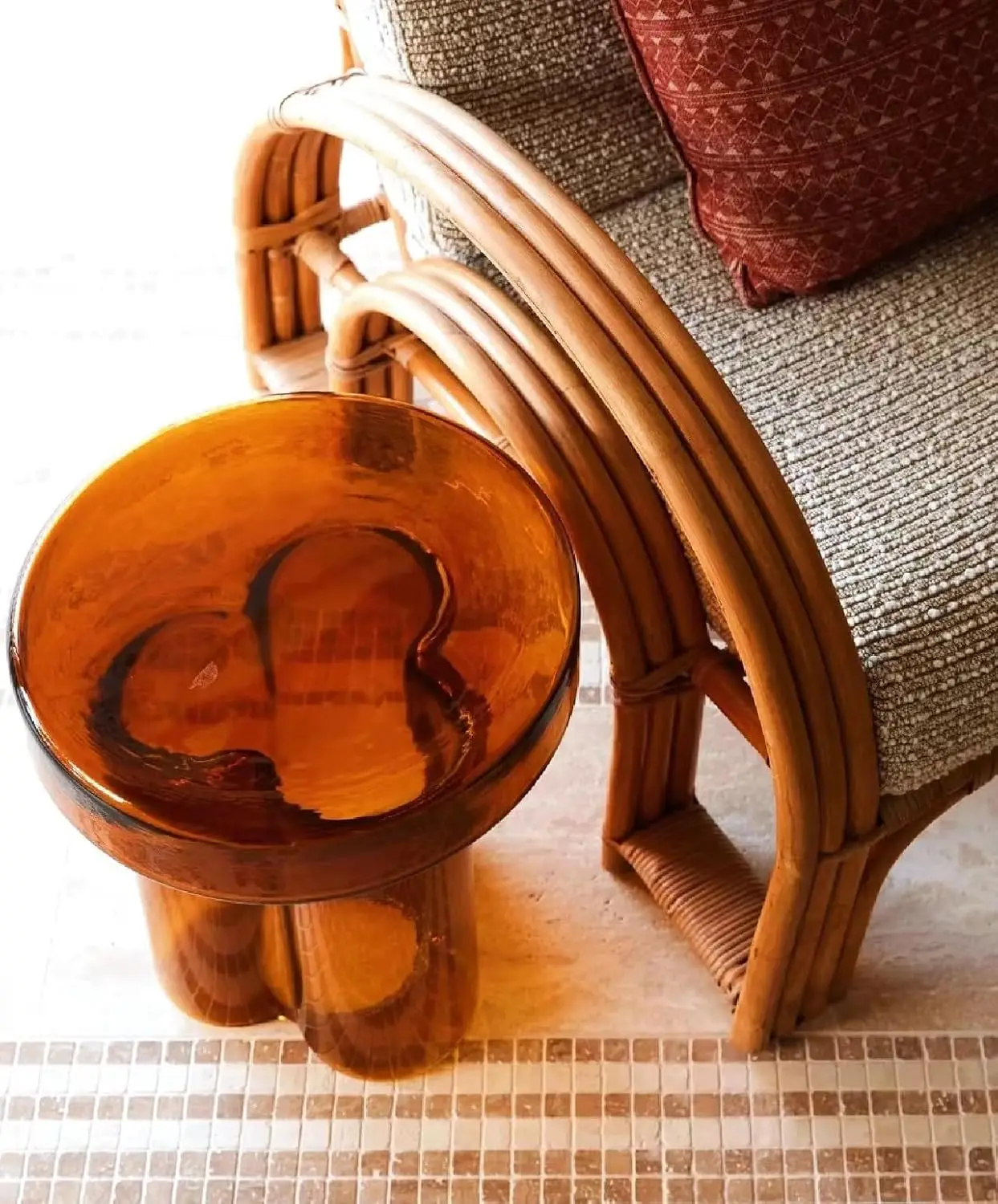 

Glass Coffee Table, With Base Mid-Century Modern Abstract End Table For Office Hotel Balcony (Amber, 15.35 In), Customized