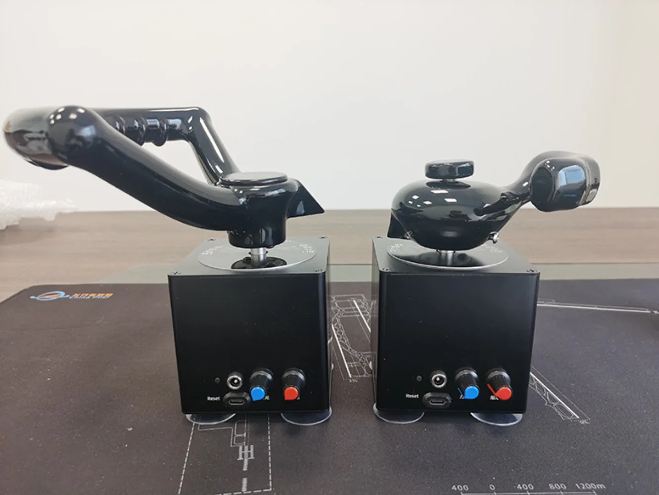 Boeing B737 & Airbus A320 Steering Yoke, USB Version Compatible with X-Plane 11/X-Plane 12/Prepar3D/Microsoft Flight Simulator
