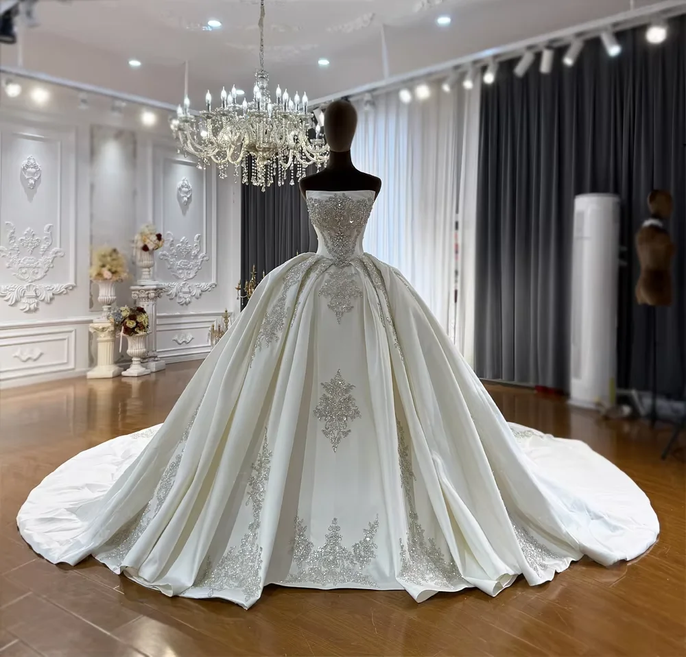 Customized Luxury Strapless Satin Princess Wedding Dress Vestidos De Novia