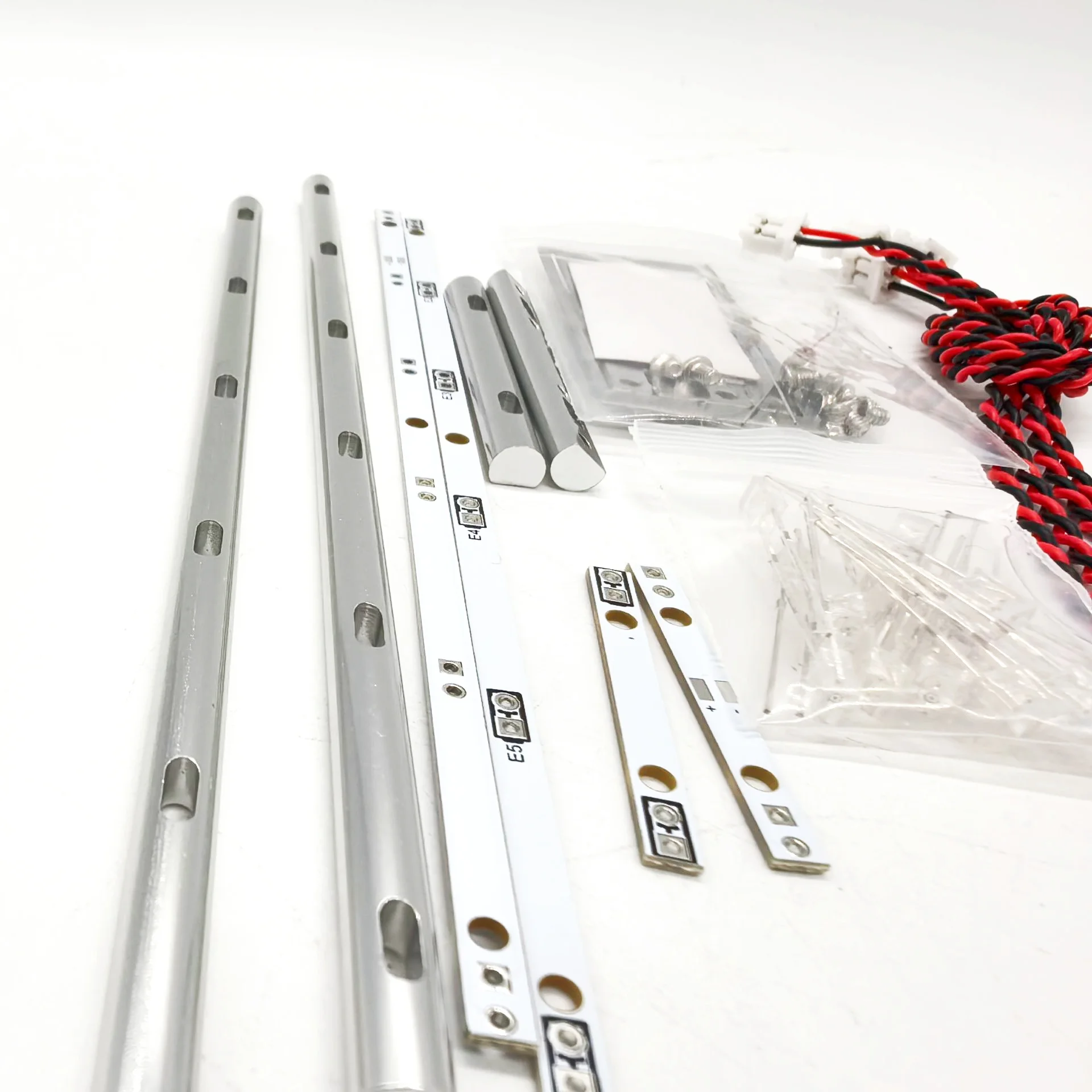 

Аксессуары для подсветки боковых порогов RC 1/14 для радиоуправляемых грузовиков Tamiya, прицепов, самосвалов, а также для грузовиков VOLVO FH16, запчасти для самостоятельной сборки