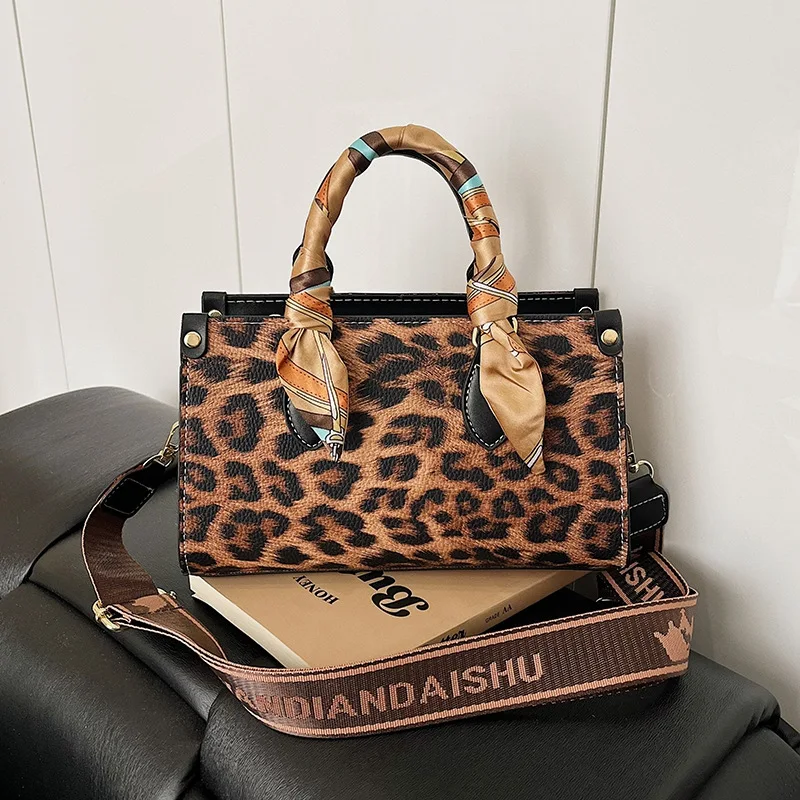 

Квадратная большая сумка с леопардовым принтом 202, просторная женская винтажная сумка через плечо, роскошная сумка через плечо «день-ночь», повседневная сумка с верхней ручкой
