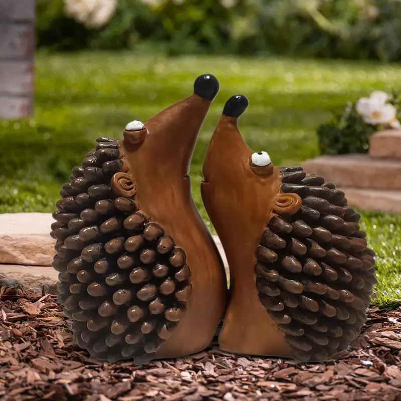 Outdoor Animal Statues Valentine Cartoon Couple Animal Figures 15x12cm/5.91x4.72 Inch Cute Hedgehog Partner Decoration For