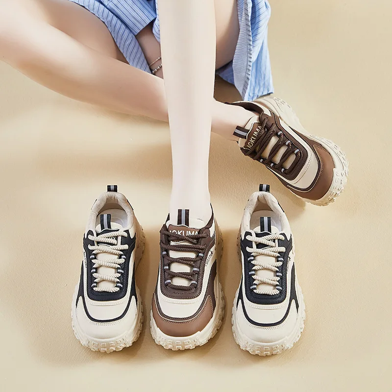 Vrouwen Nieuwe Mode Platform Sportschoenen Vrouwen 2024 Nieuwe Zomer Zwart Casual Chunky Sneakers Vrouwen Mesh Lederen Plateauschoenen