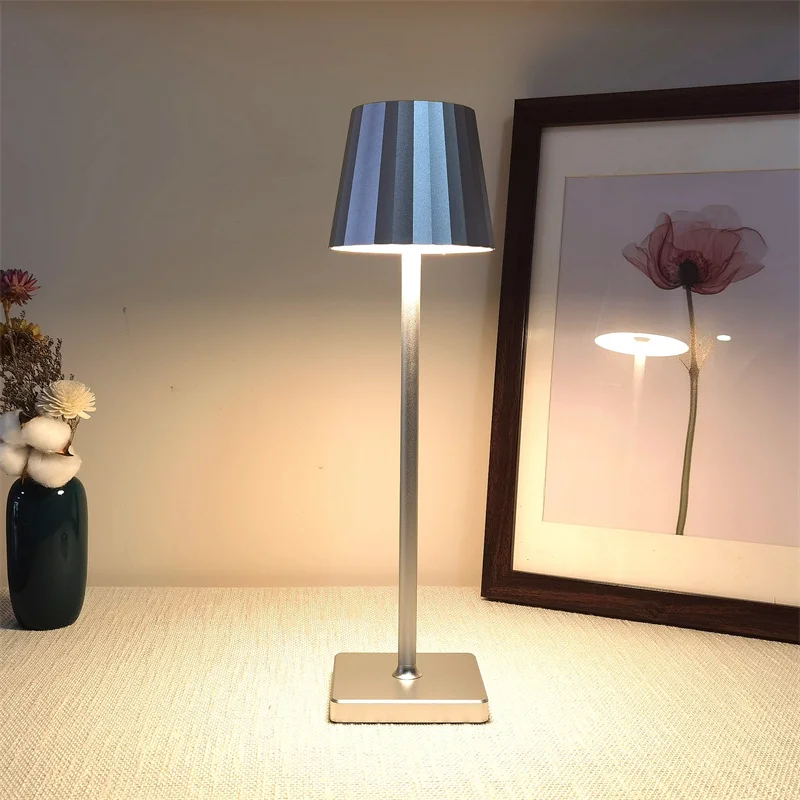 Aluminum Oxidation Wireless Rechargeable Lampada Da Tavolo Poldina Table Lamp for restaurant hotel decor