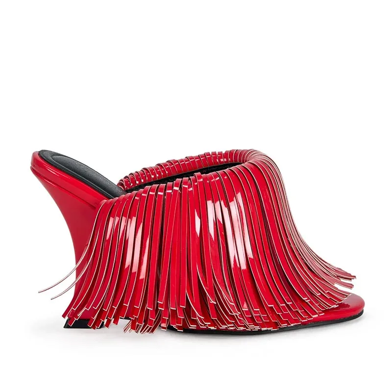 Mules con flecos y borlas para mujer, de charol rojo, con punta abierta, de fácil calzado, con tacón de cuña escultórico, sandalias de pasarela para fiestas y discotecas, zapatos de mujer.