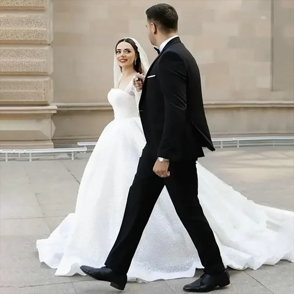 Vinca Sunny Maßgeschneiderte glitzernde Perlen-Pailletten-Ballkleid-Hochzeitskleider mit U-Boot-Ausschnitt 2025, lange Ärmel, Hofschleppe, Tüll-Brautkleid