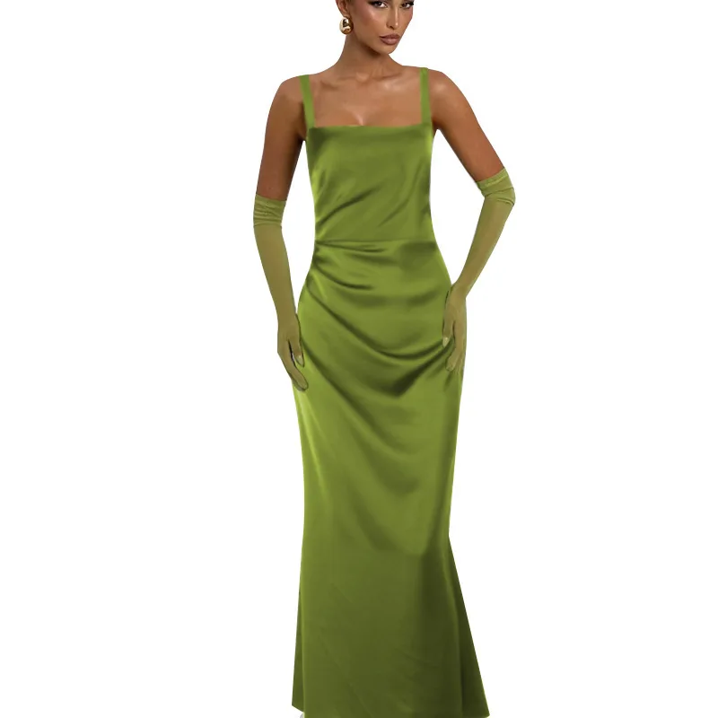 Robe longue sexy de style célébrité européenne et américaine, dos nu, en satin, enveloppée dans les hanches, à bretelles, cw81945