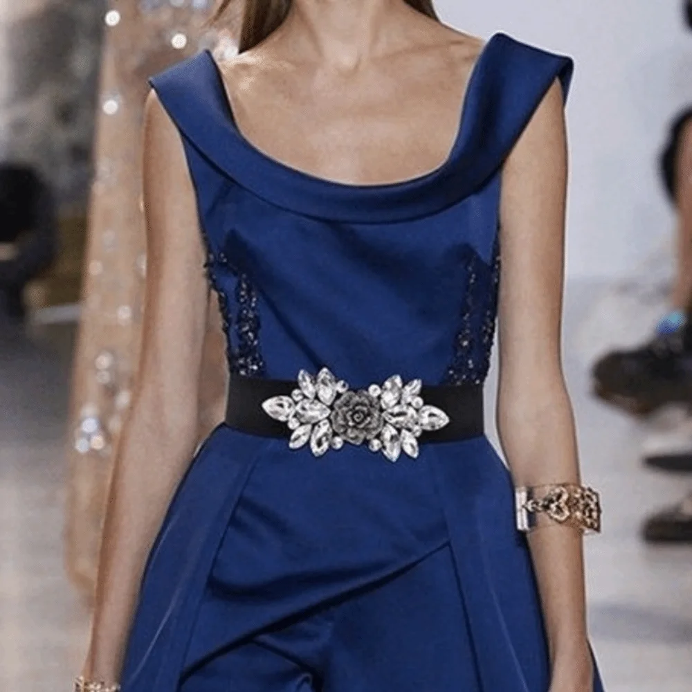 Cintura elastica con fiore rosa alla moda Cintura larga da donna in stile coreano Cintura con cinturino nero Giacca con cintura in vita con strass