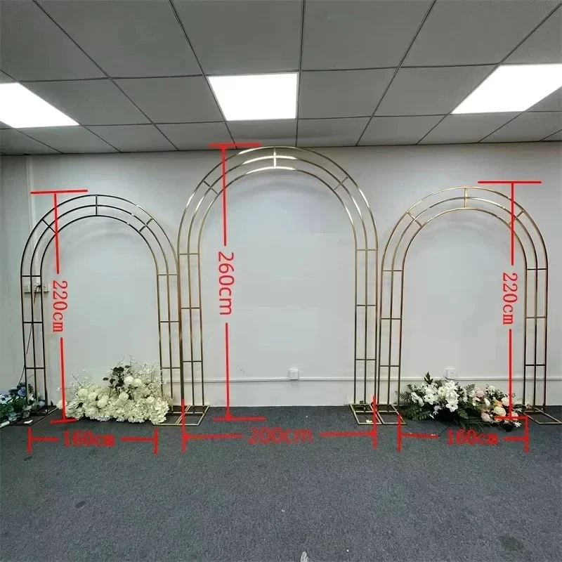 Goldener Glänzender Metall-Hochzeitsbogen, Kreis- und Quadratförmiger Dekorativer Bühnenhintergrund mit Kranz für Veranstaltungen – Detail 3