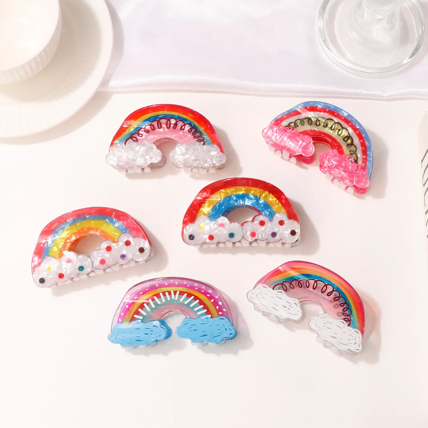 

DuoShang NEW Dreamy Rainbow Cloud Hair Claw Korean Style Acrylic Claw Clips Sweet Hair Clips for Women Girls Hair Accessories
