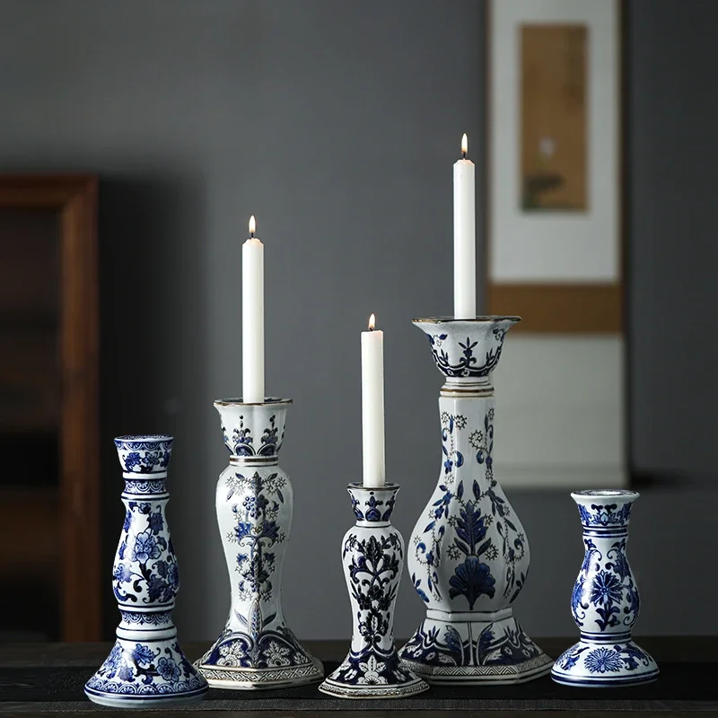 Vintage Ceramic Candlestick Blue and White Porcelain Craft Ornaments Store Display Home Decoration Gift Giving Home Candle Base