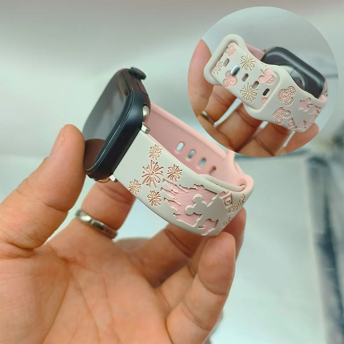 Universal 20mm carved castle dual color silicone strap for Redmi watch4/5 sports strap for Xiaomi 8/9 pro for Huawei Fit3/4/4pro