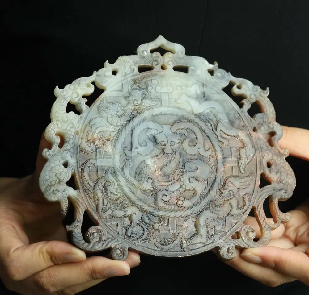 Old natural jade hand-carved statue of dragon plate bi