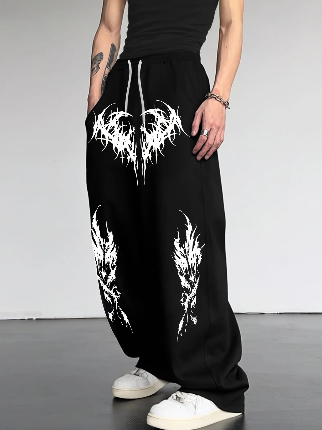 

Модные новые свободные прямые брюки в готическом стиле с темными полосками для мужчин и женщин, спортивные повседневные брюки для улицы, коллекция 2026 года