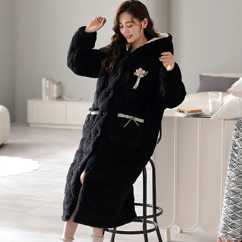 High Quality Robe Thick Warm Women Flannel Robe Winter Comfortable Soft 3 Layer Cotton Bathrobe With Hooded