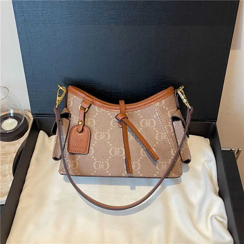 

Premium Parisian Retro Textured Diaper Bag Luxury Crossbody Handbag For Women Unique Vintage Leather Messenger
