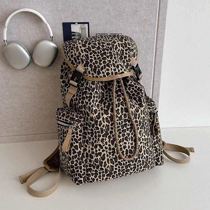 Hot Trendy Nylon Leopard Backpacks Large Capacity High Quality Sense of Luxury Designer Style School Bags for Women 2024 Fashion