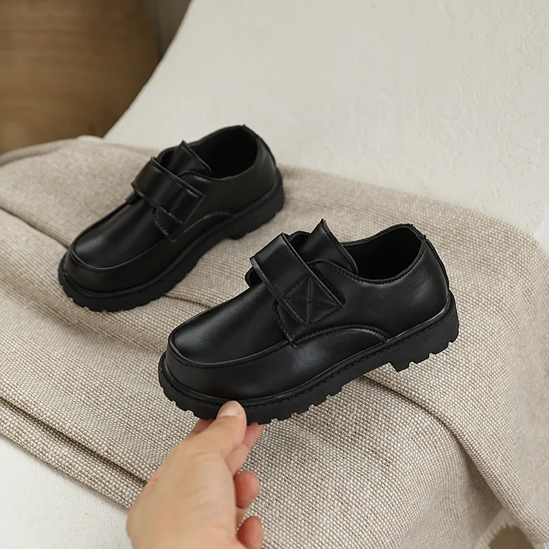 الأطفال أحذية جلدية رسمية سوداء كلاسيكية بنين أداء المدرسة المتسكعون سميكة القاع رائجة البيع الاطفال السببية موحدة حذاء مسطح