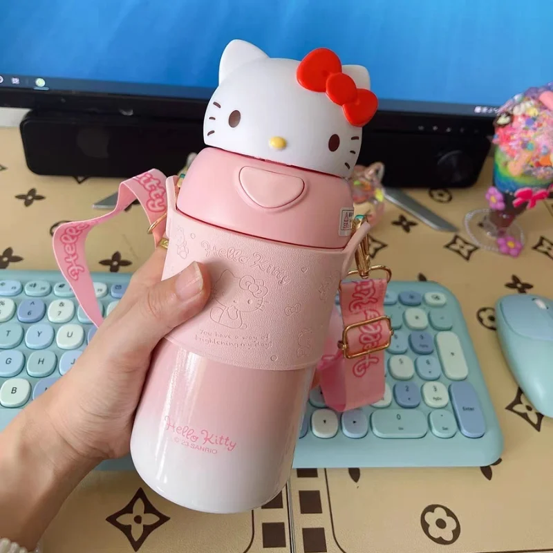 560 ml Sanrio Kuromi Hello Kitty Stuff Thermosbecher Isolierte Isolierflasche Kawaii Große Kapazität Edelstahl Wasserflasche Geschenk