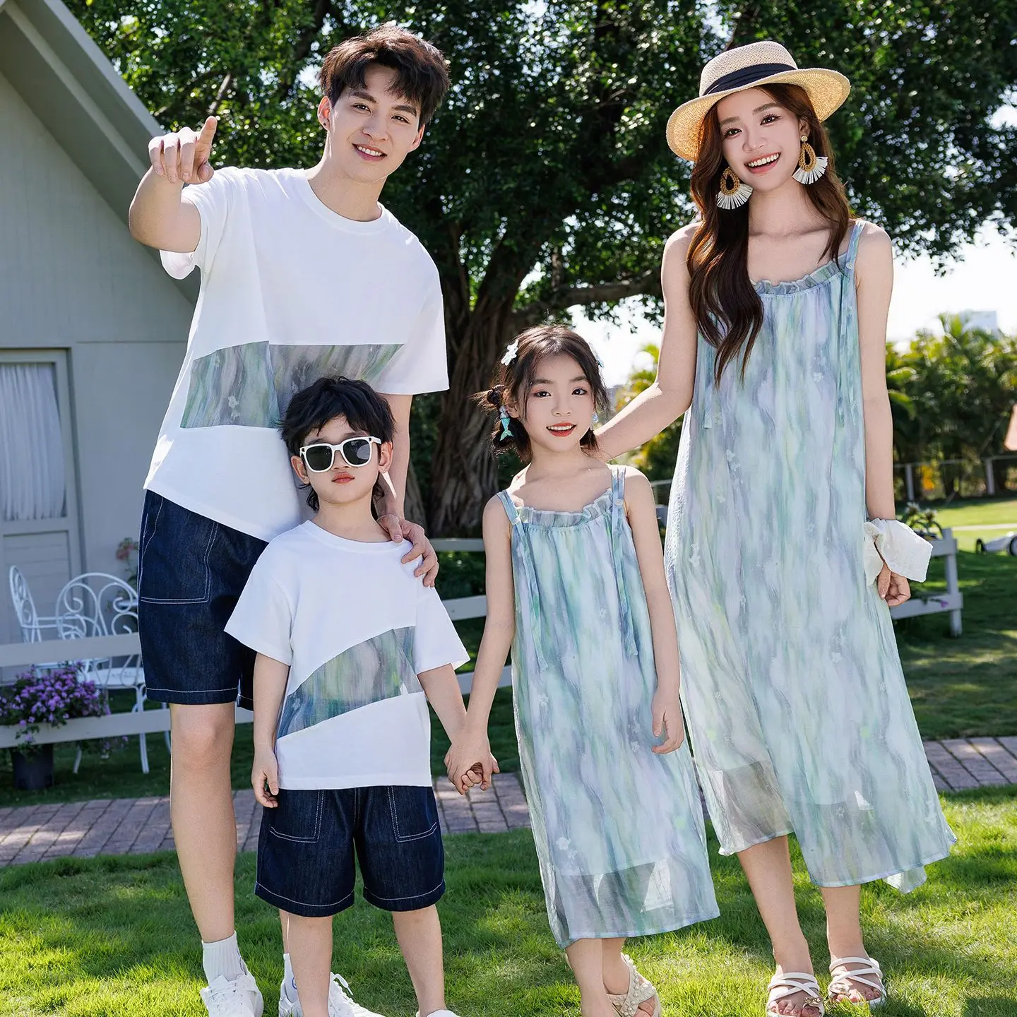 2026 Summer Ombre Family Matching Outfits 3P/4P Mom Dad Kids Beach Maxi Dress & T-shirt Shorts Set Vacation Photoshoot