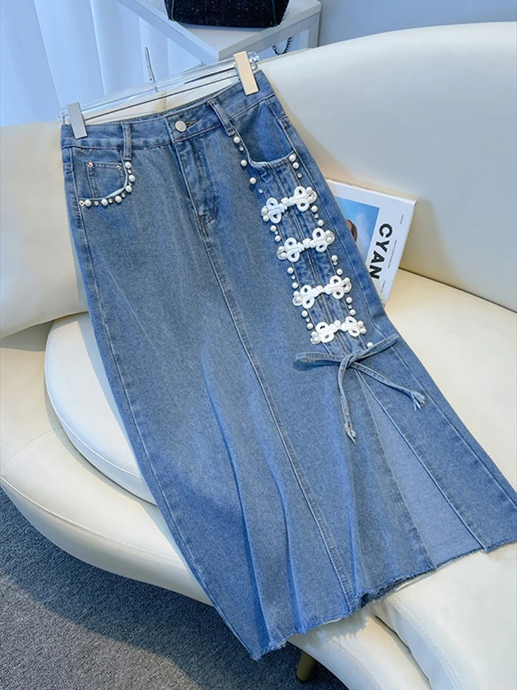 2024 New Fashion Diamond-studded Beaded Denim Skirts Side Slit Exposed Legs Sexy Skirt Buttoned Crinkled Raw Edges Women Skirts