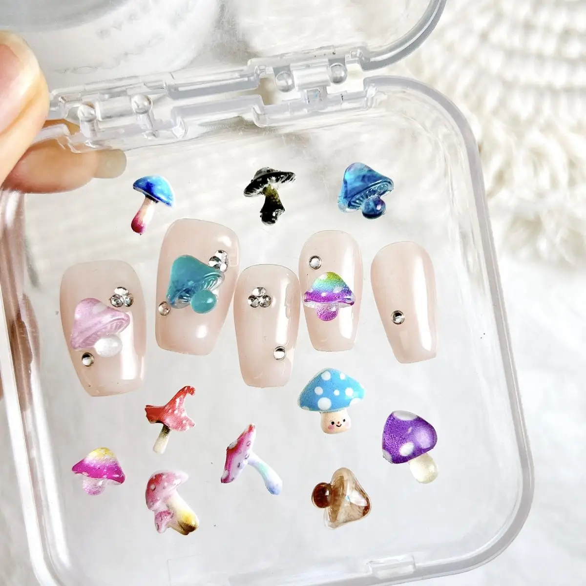 สุ่มผสมน่ารักการ์ตูนหลายสไตล์เรซิ่นเห็ดตกแต่งเล็บเห็ดที่มีสีสัน Series เล็บ Charms งานฝีมือ DIY