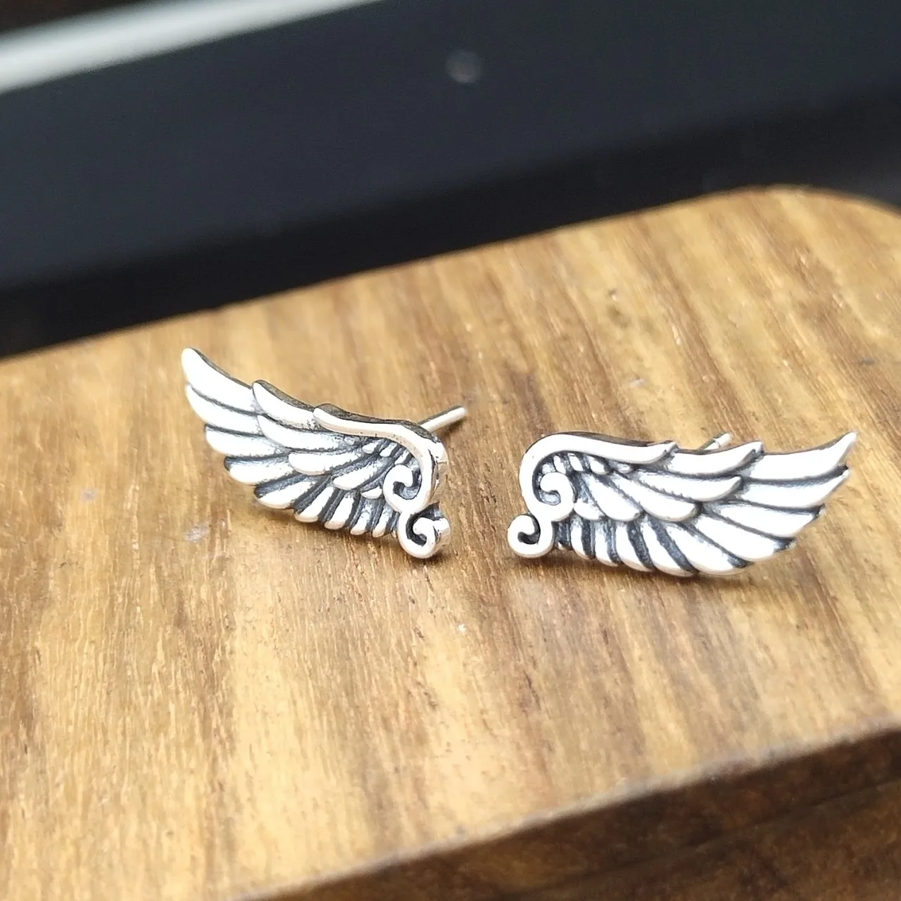 

Trendy jewelry angel wings stud earrings for men and women s925 Sterling Silver Peach heart crown earrings