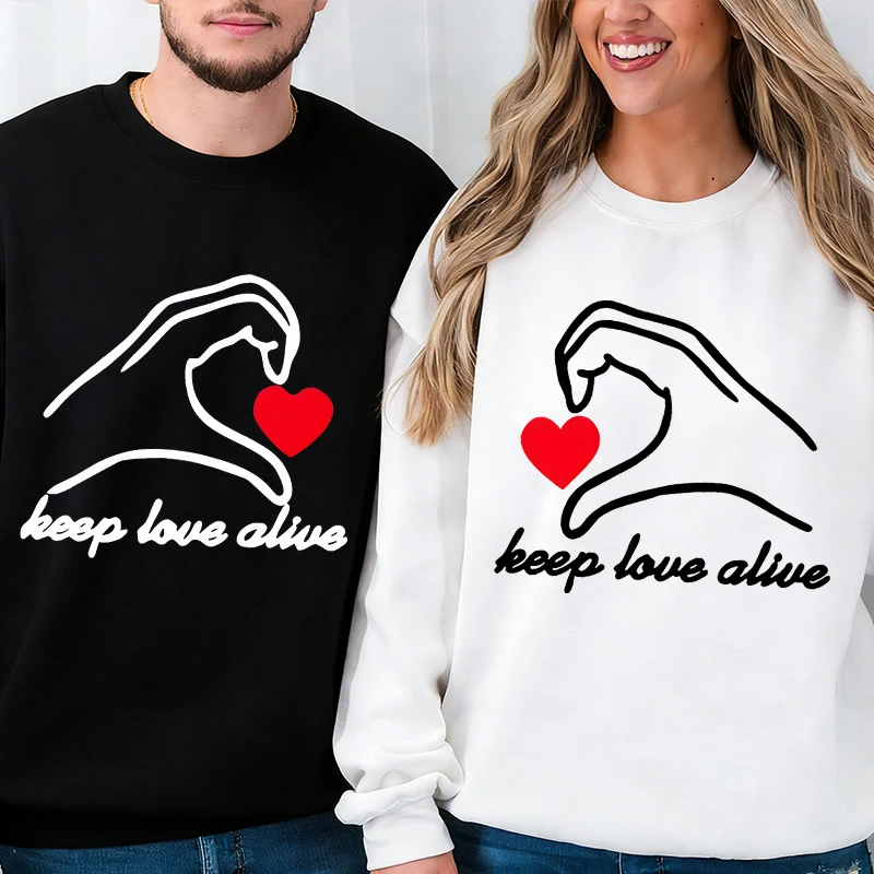 

New Heart Print Fashion Crewneck Sweatshirt Long Sleeve Casual Top Keep Love Alive Graphic Women Men Clothing Couple Pullover