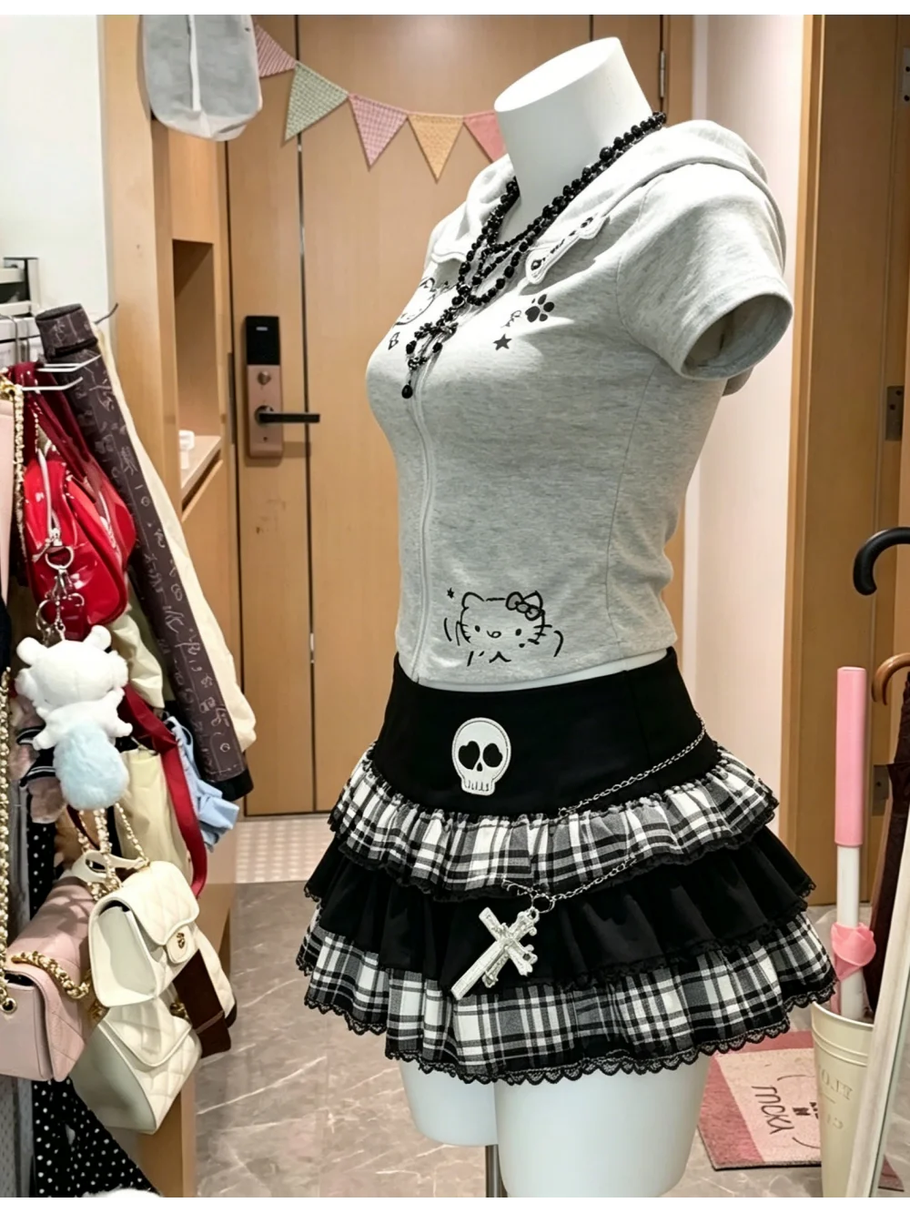 2026 new Y2K retro dark skull plaid ruffled skirt punk gothic street trend personality versatile pleated skirt spicy girl ins